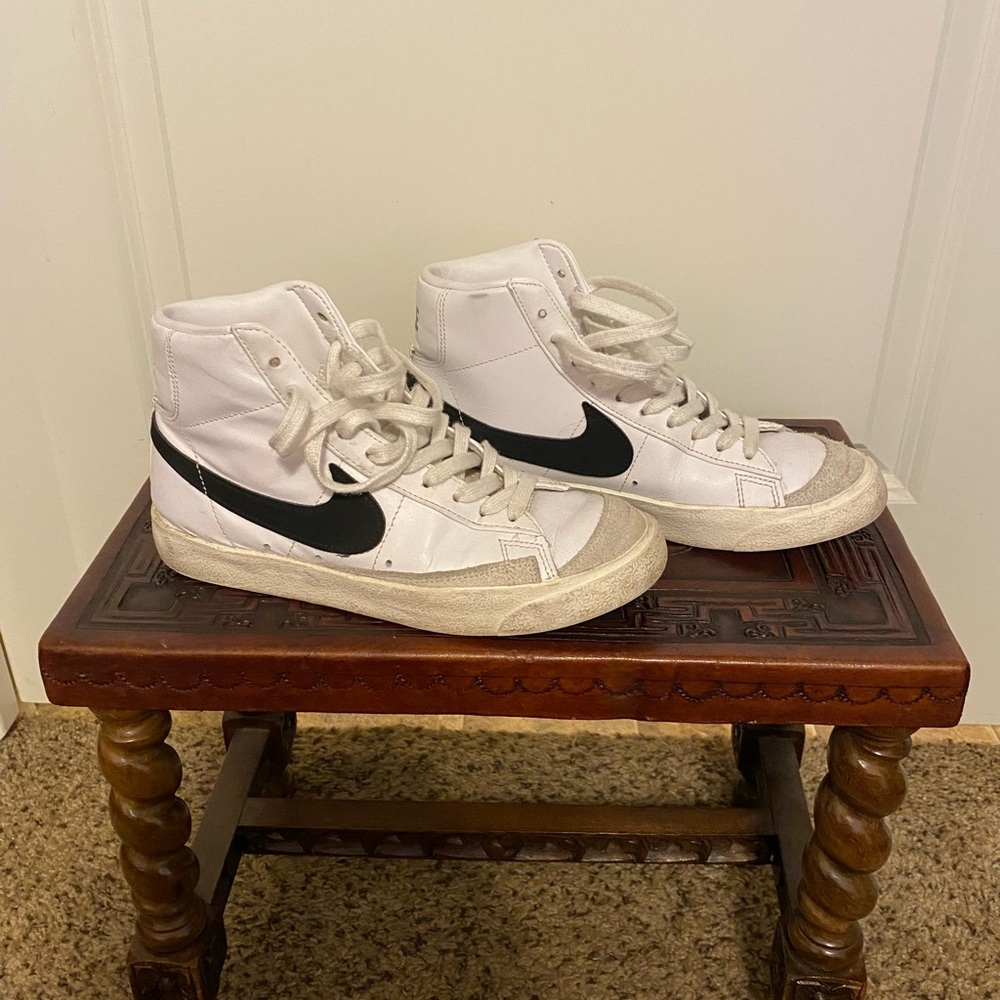 Nike Blazer Mid black and white sneaker